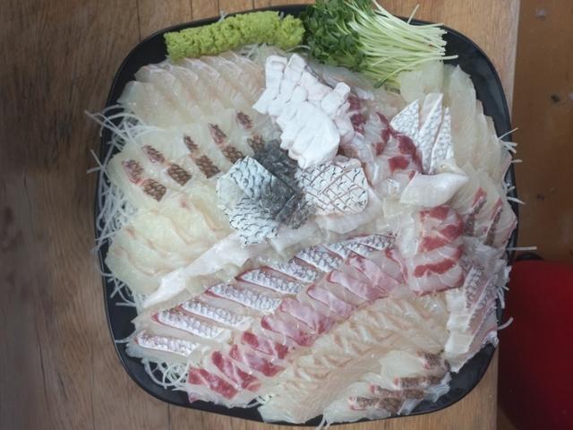 세꼬시모듬회