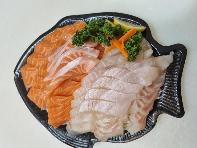 대광어연어회