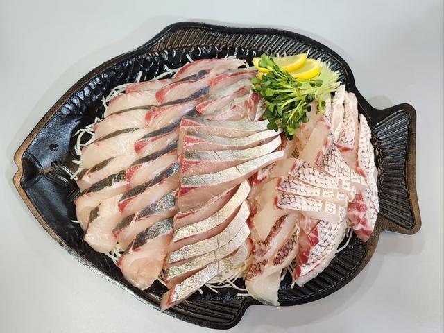 줄전갱이참돔회